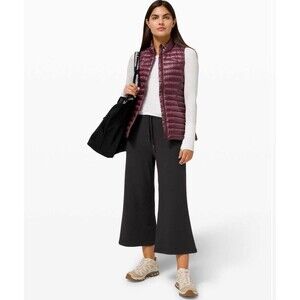 NWT Lululemon Bound to Bliss HR 7/8 Pant sz 4